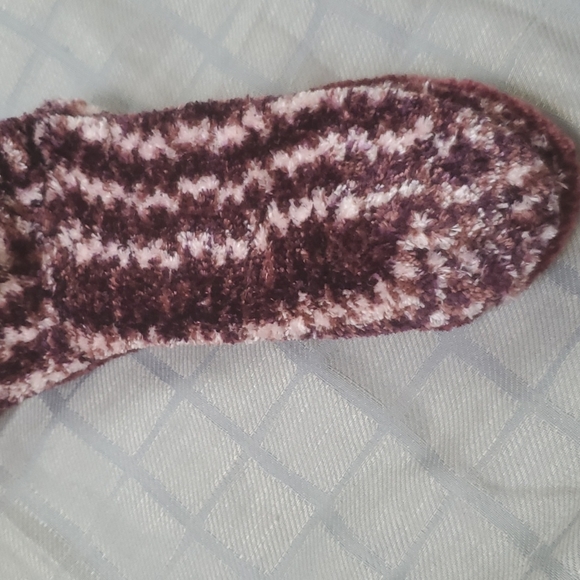 Aromasoles  Rose &Shea  Infused  Velvet Socks - Picture 7 of 7